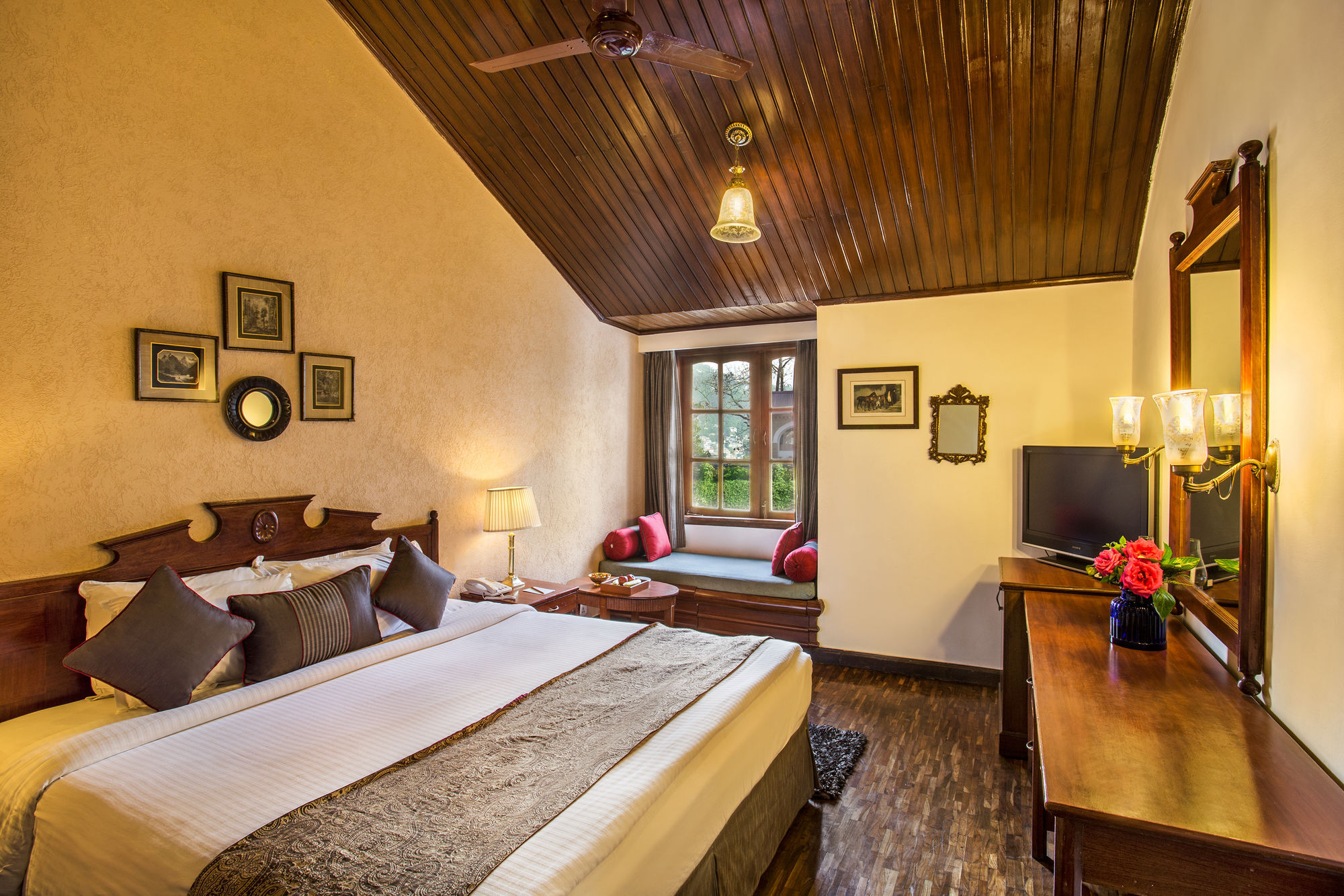 The Naini Retreat, Nainital By Leisure Hotels Exteriör bild